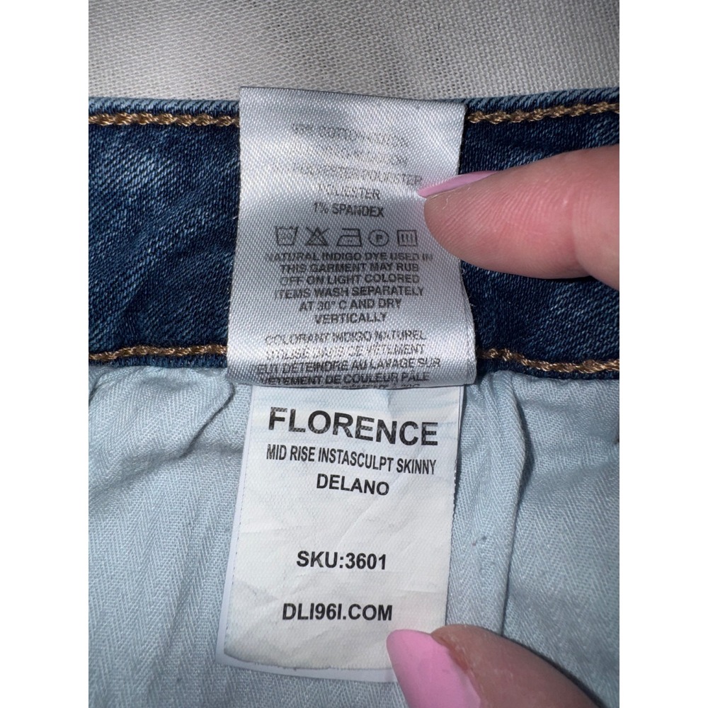 DL1961 Florence Mid Rise Instasculpt Skinny Jeans Delano Blue Distressed Size 28 - Picture 7 of 8